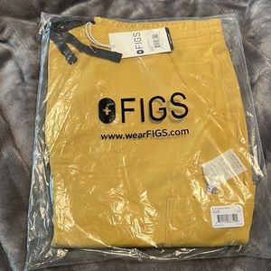 High waisted skinny pants